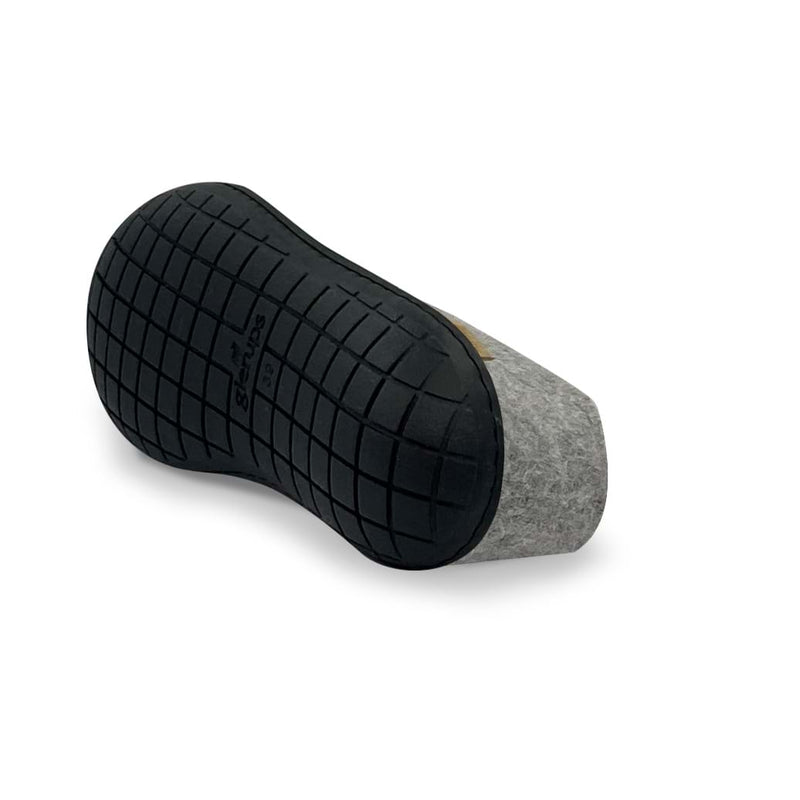 Shoe with natural rubber sole - black - Grey –